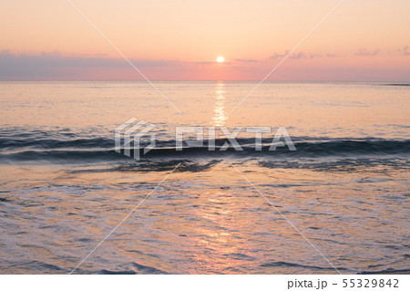 夕焼け 海 水平線 風景 夕焼け 海 水平線 風景 55329842