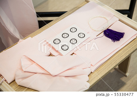 故人が身に着ける白装束のセットの素材画像 故人が身に着ける白装束のセットの素材画像 55330477