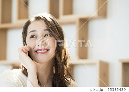 女性 電話 女性 電話 55335429