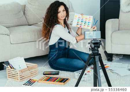 fine art training course lady paint swatch camera fine art training course lady paint swatch camera 55336460