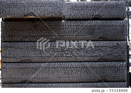 火事で焼けたタンスのアップ 55338906