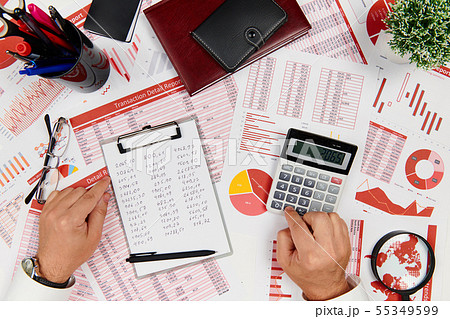 Business reports, data tables and charts - 55349599