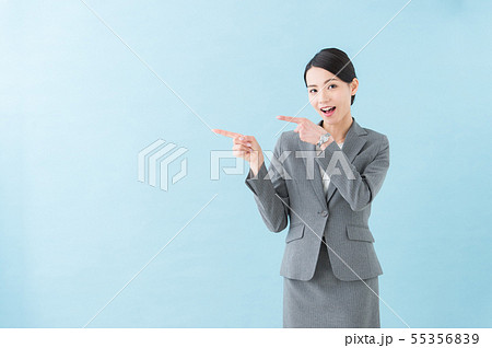 20代女性　グレースーツ 55356839