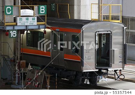 武蔵野線用に転用改造が進む、総武線E231系 55357544