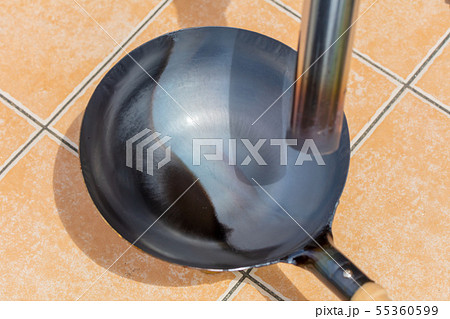 中華鍋_最初の空焼き・錆止めニス落とし・お手入れ(木柄・北京鍋・中華・お玉・シーズニング) 中華鍋_最初の空焼き・錆止めニス落とし・お手入れ(木柄・北京鍋・中華・お玉・シーズニング) 55360599