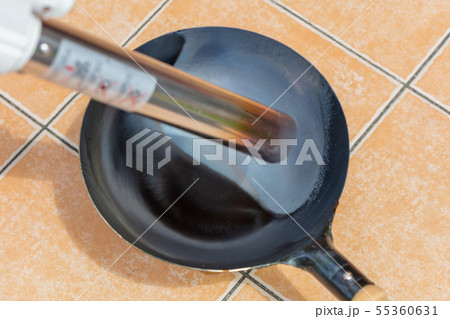 手入れ 中華 鍋 中華鍋の使い方とお手入れ方法。空焼き・油ならし・洗い方を解説！