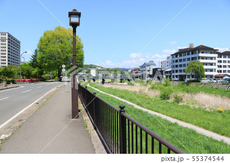 盛岡市内、中津川沿いの風景 55374544