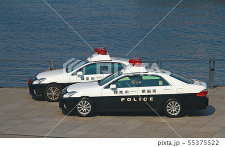 港に集結した神奈川県警パトカー 2台 55375522