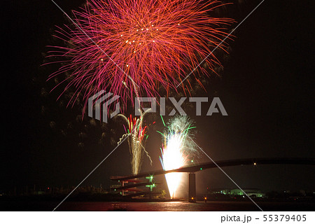 夜空に開く大輪の彼岸花のように 夜空に開く大輪の彼岸花のように 55379405
