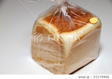 食パン（袋入り） 55379966
