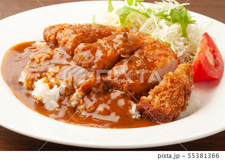 カツカレー 55381366