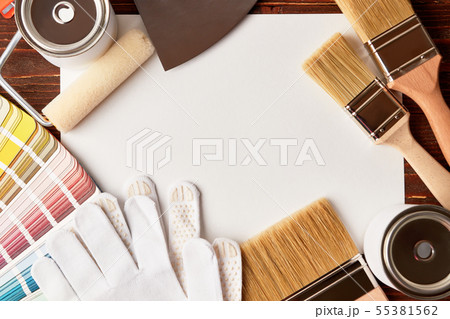 Painting tools on wooden table 55381562