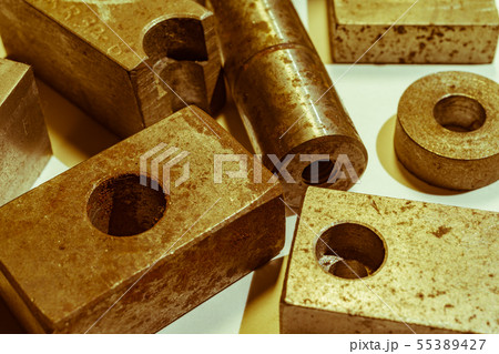 プレス　金型 55389427