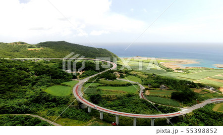 久米島のてぃーだ橋・つむぎ橋のドローン映像 久米島のてぃーだ橋・つむぎ橋のドローン映像 55398852