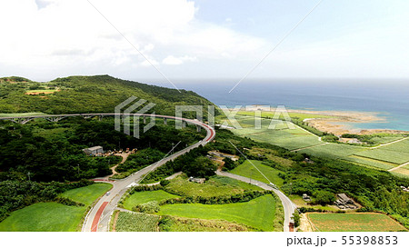 久米島のてぃーだ橋・つむぎ橋のドローン映像 55398853