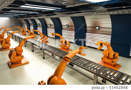 robotic arms with conveyor line 55402898