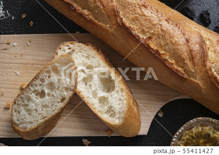 蜂蜜とフランスパン 蜂蜜とフランスパン 55411427