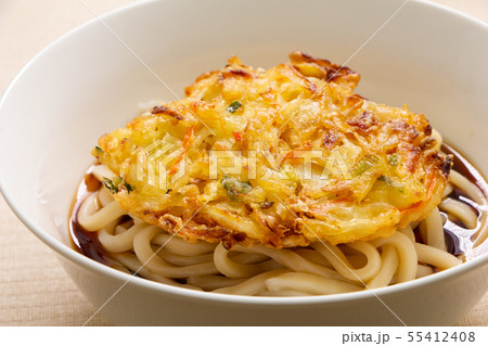 野菜かき揚げ天ぷらトッピングぶっかけうどん(冷やし)。 55412408