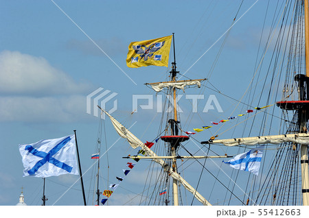 flags on the frigate Poltava - preparation for the 55412663