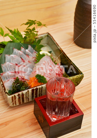 アオダイの刺身盛りで一杯 55416690