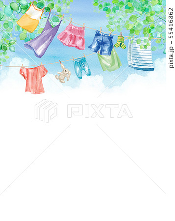 青空の下で干す洗濯物の背景 水彩イラストのイラスト素材