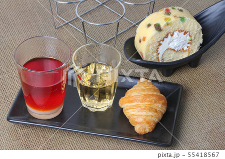 Thai Traditional milk tea served with tea Thai Traditional milk tea served with tea 55418567