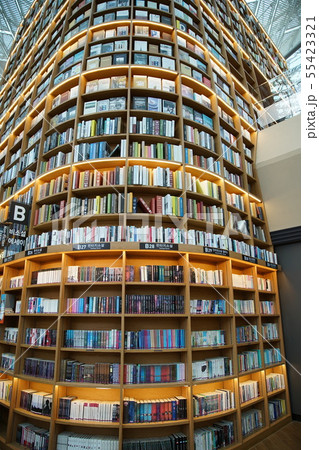 ピョルマダン図書館  55423321