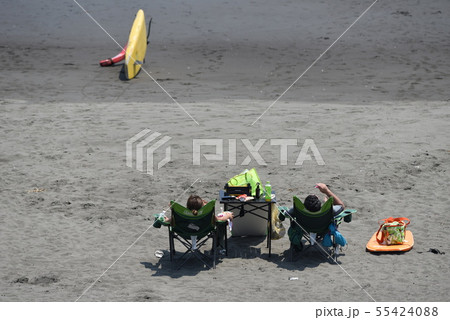 真夏のビーチの光景・海水浴 真夏のビーチの光景・海水浴 55424088