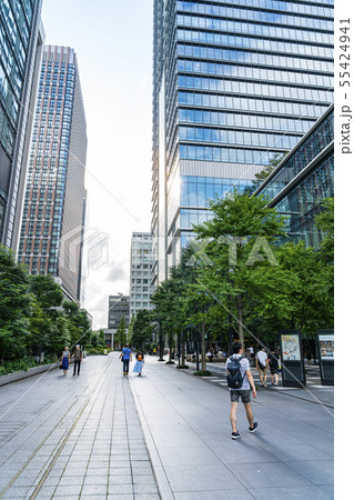 【東京都】丸の内　オフィス街の風景 55424941