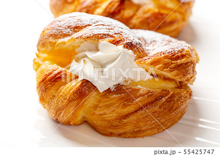 クリームパン 55425747