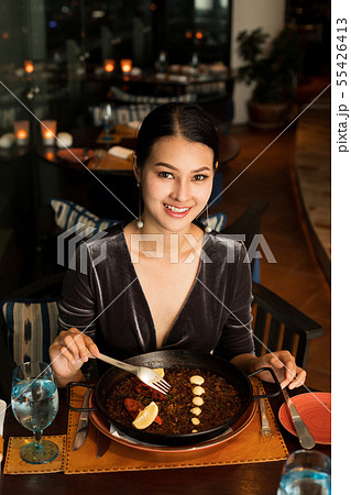 Asian Beautiful Woman have Dinner in luxury shop Asian Beautiful Woman have Dinner in luxury shop 55426413