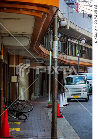 大阪梅田・阪急大阪梅田駅高架下の風景 大阪梅田・阪急大阪梅田駅高架下の風景 55426883