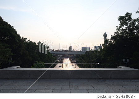 夕暮れ時の道 夕暮れ時の道 55428037