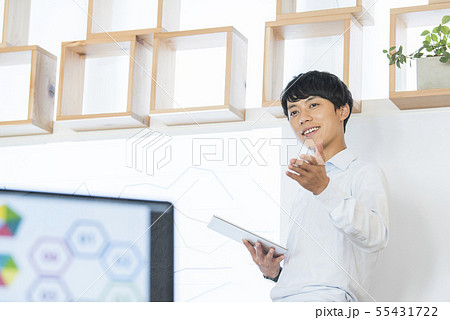 セミナー風景 若い男性 セミナー風景 若い男性 55431722