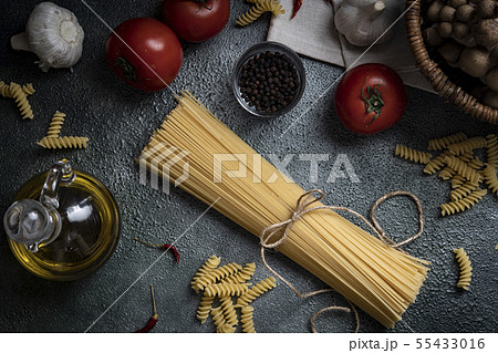 イタリアンの食材 55433016