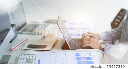 UI designer drawing website ux app development 55437550