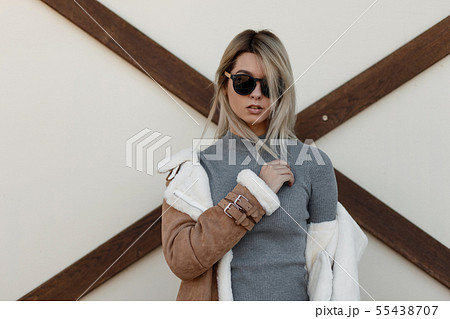 Young attractive hipster girl 55438707