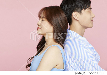 男女　カップル 55441590