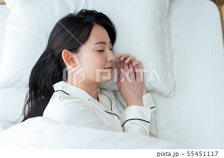 睡眠 55451117