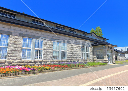 【北海道】晴天下の美瑛駅舎 55457602