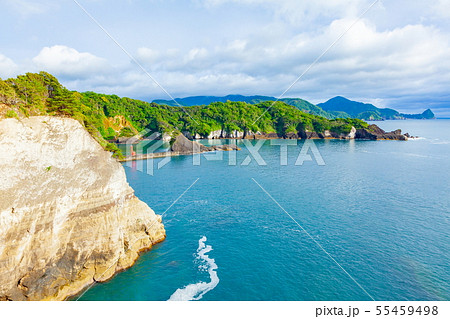 伊豆半島西海岸の風景(伊豆半島ジオパーク)、静岡県西伊豆町仁科沢田公園にて 伊豆半島西海岸の風景(伊豆半島ジオパーク)、静岡県西伊豆町仁科沢田公園にて 55459498