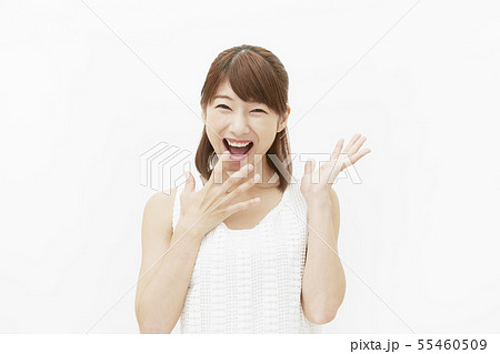 女性　白背景 55460509