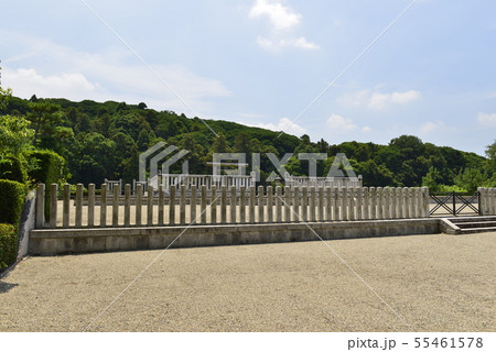 【大阪府 羽曳野市】世界遺産・古市古墳群(応神天皇陵古墳・拝所) 【大阪府 羽曳野市】世界遺産・古市古墳群(応神天皇陵古墳・拝所) 55461578