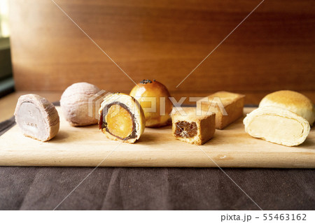 月餅 パイナップルケーキ 8月 55463162