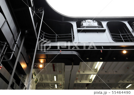 海上自衛隊 護衛艦 かが 前部エレベータ(敦賀港 一般公開) 海上自衛隊 護衛艦 かが 前部エレベータ(敦賀港 一般公開) 55464490