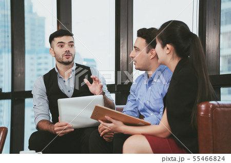 Businessmen are brainstorming in the meeting room. Businessmen are brainstorming in the meeting room. 55466824