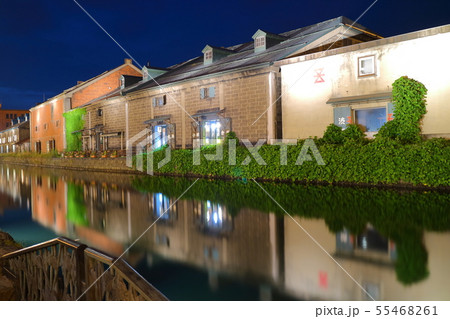 【北海道】小樽運河と石造倉庫群の夜景 55468261