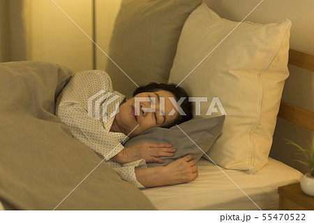 シニア女性 55470522