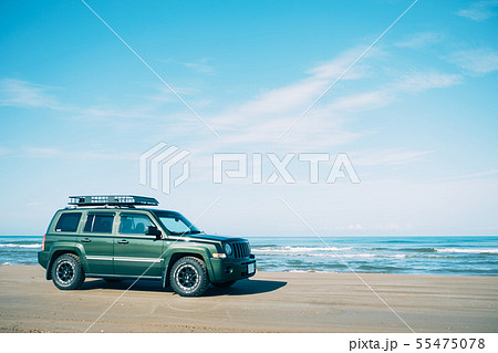千里浜なぎさドライブウェイを走る車 55475078