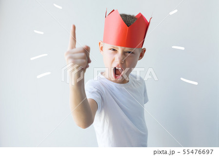 child dictator red paper crown establishes rules child dictator red paper crown establishes rules 55476697